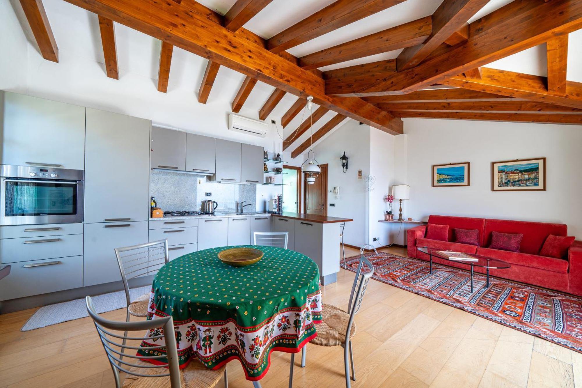 Alveluu Ristorante E Suites Tremezzo Bagian luar foto