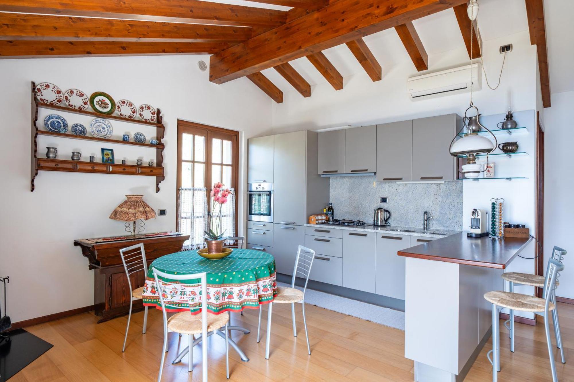 Alveluu Ristorante E Suites Tremezzo Bagian luar foto