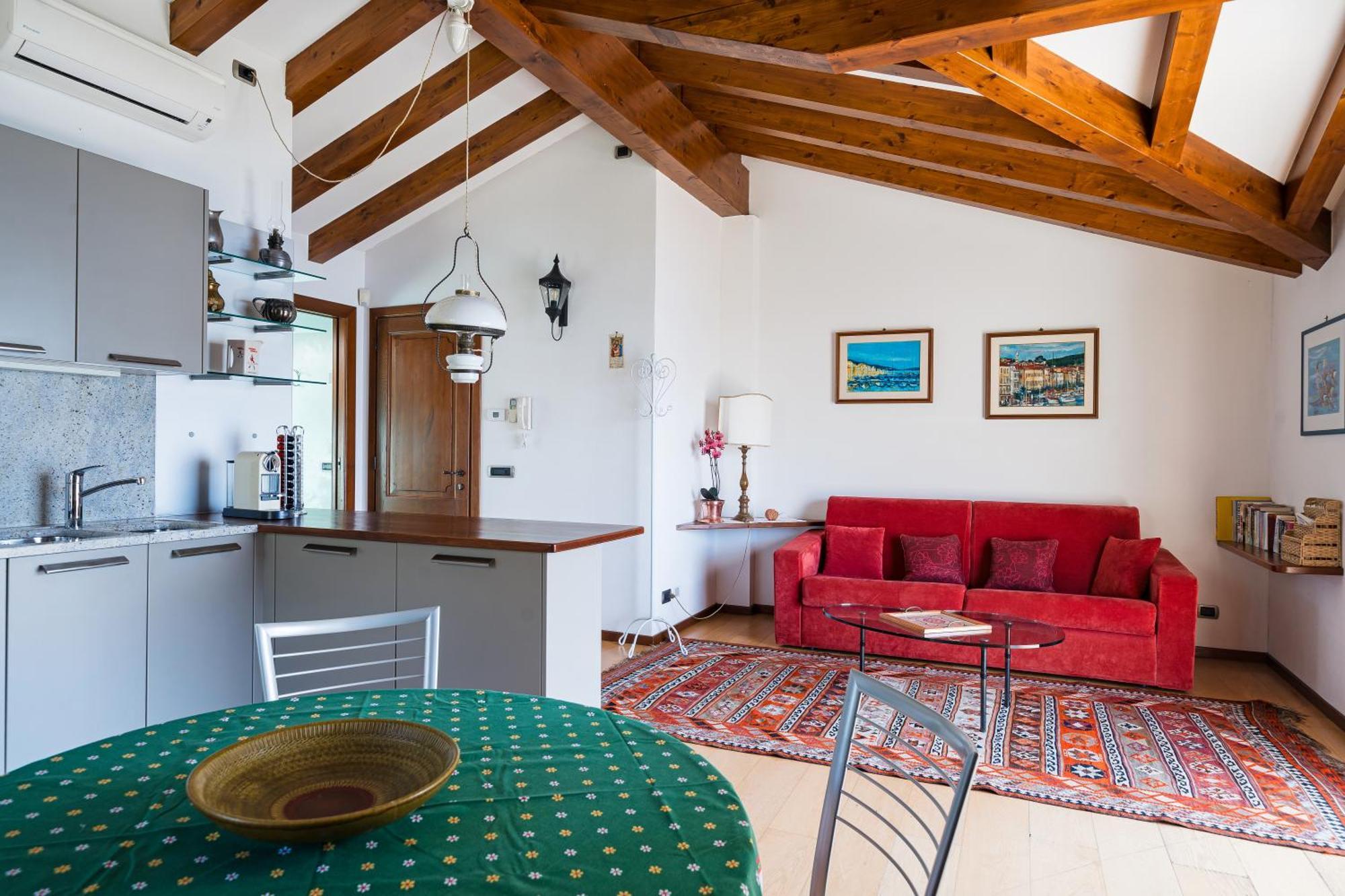 Alveluu Ristorante E Suites Tremezzo Bagian luar foto