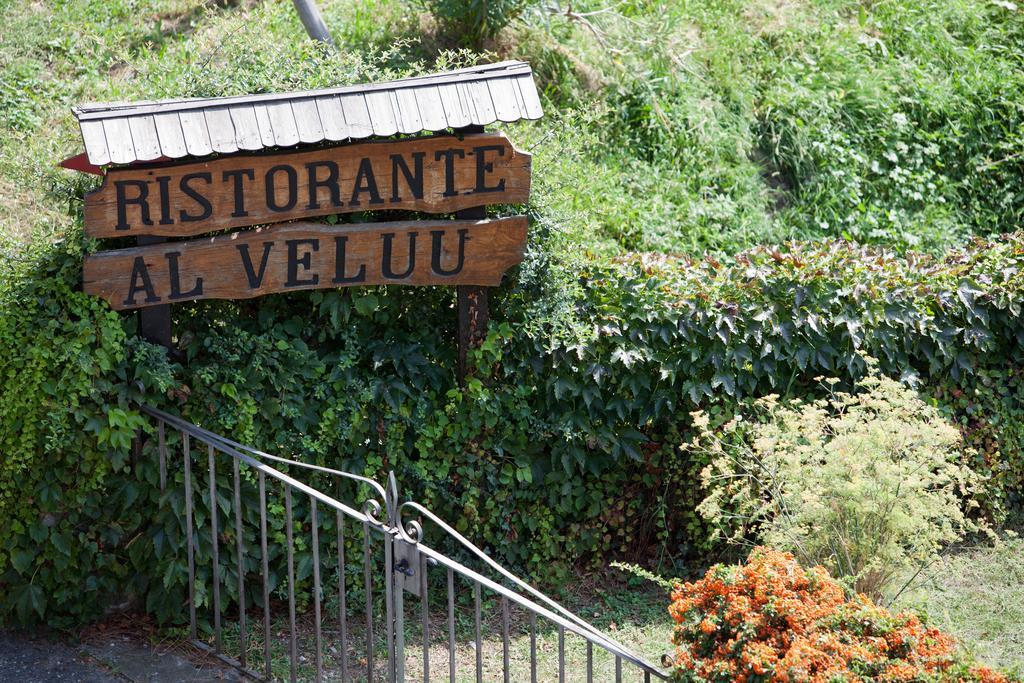 Alveluu Ristorante E Suites Tremezzo Ruang foto